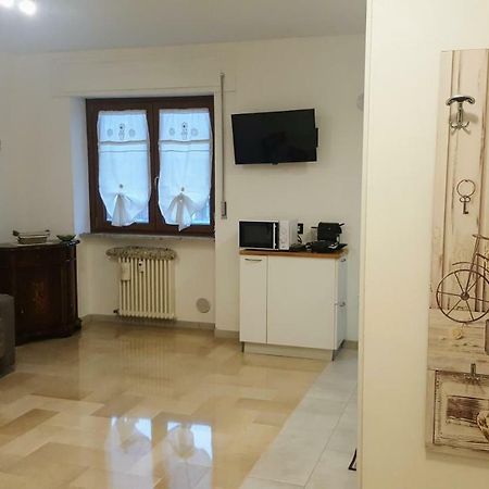 Casa Della Nonna Per Voi Parcheggio Gratuito Condizionatore Portatile Cir 0052 Aosta Buitenkant foto